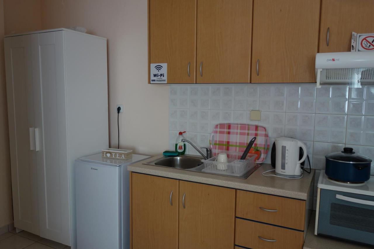 Kiki'S Cosy Apartments Néa Khilí Dış mekan fotoğraf