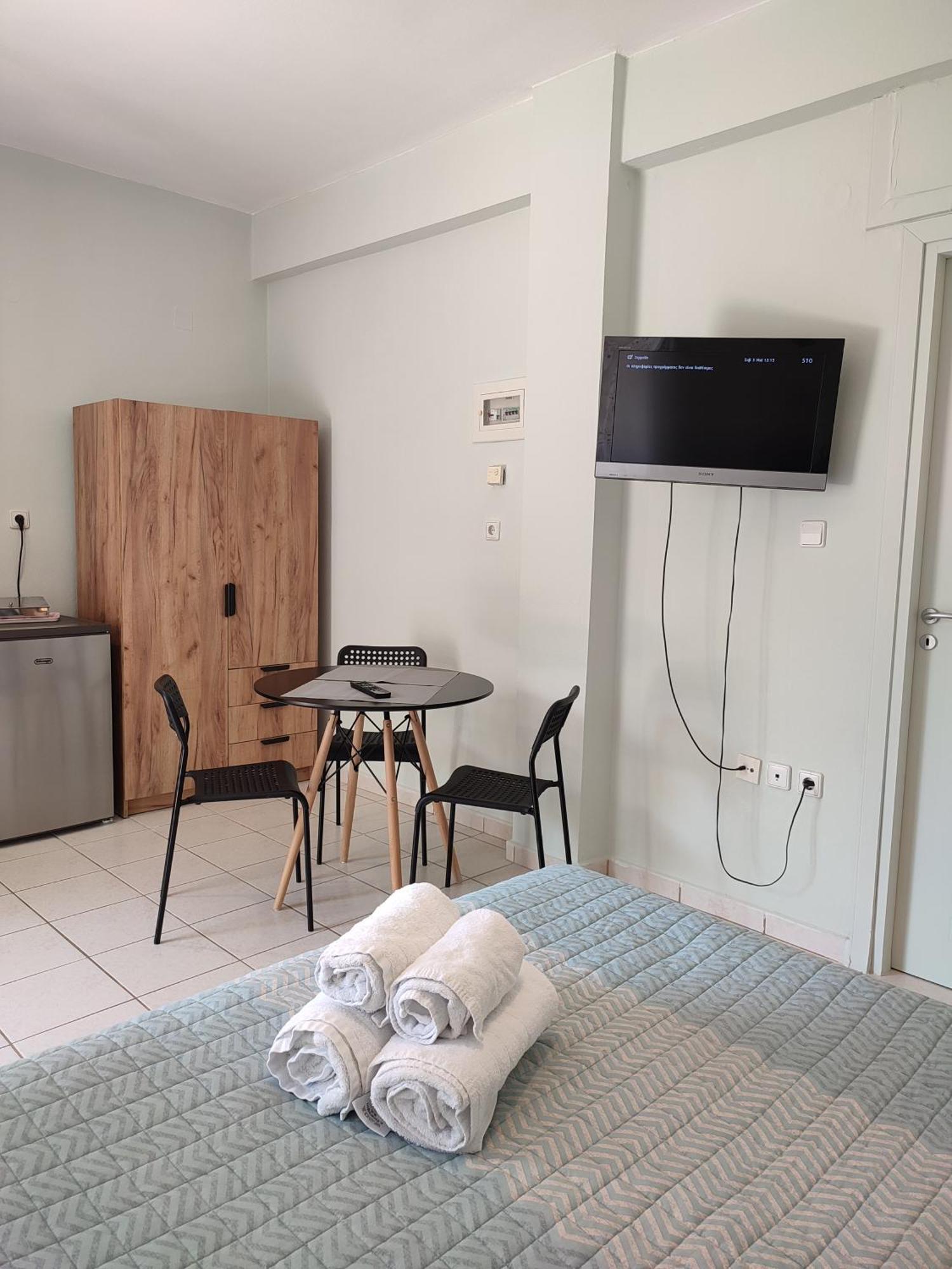 Kiki'S Cosy Apartments Néa Khilí Dış mekan fotoğraf